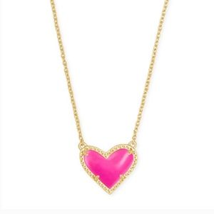 Kendra Scott Ari Heart Necklace(Magenta)NWT